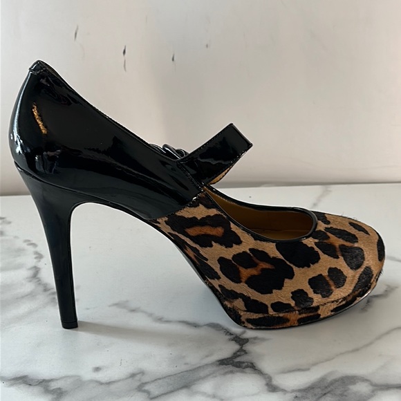 New- Nine West animal print heels - Picture 8 of 16
